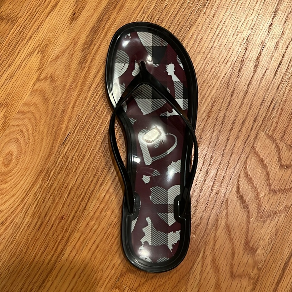 Stylish Black and Red Women's Flip Flops - Picture 4 of 4
